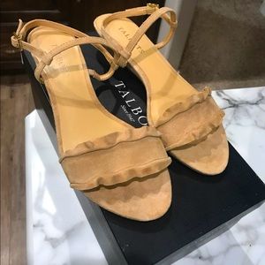 New with box size 7 Talbots